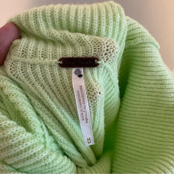 Free People Bright Lime Green Turtleneck Sweater Medium - Picture 12 of 14